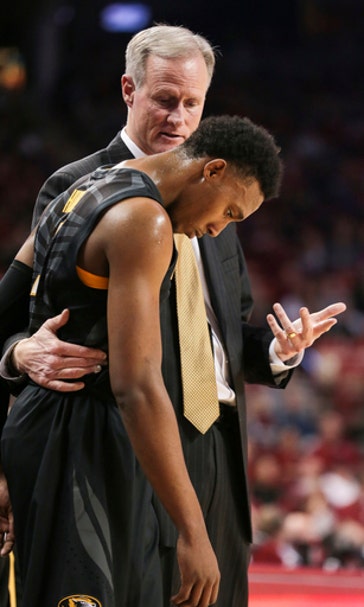 Arkansas snaps 2-game SEC losing skid, beats Missouri 92-73 (Jan 14, 2017)
